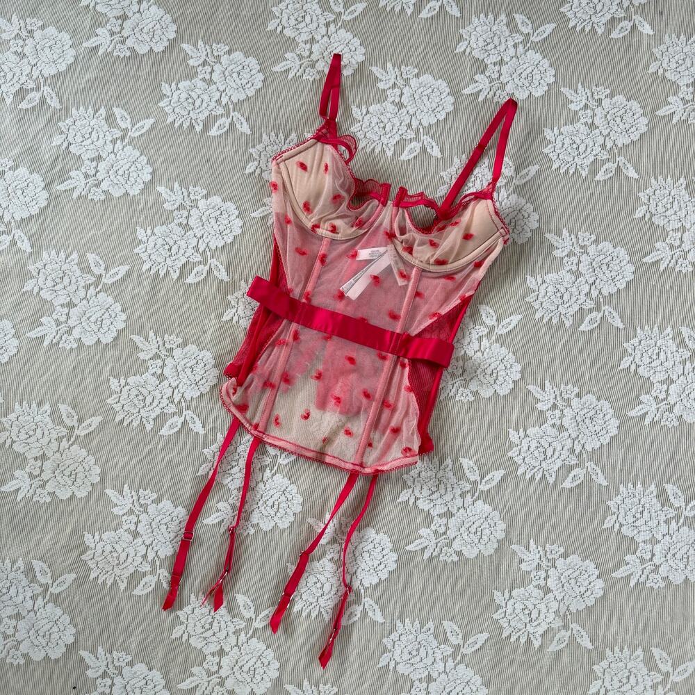 NWT Victoria’s Secret Heart Mesh Corset Bustier 34B